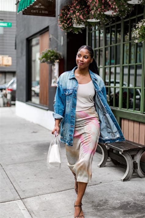 The Effortlessly Chic Edit 21 Things To Buy May 2019 Springoutfits Springoutfit Tiedye