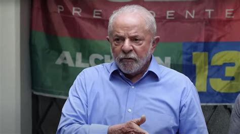 Ao vivo Lula participa de ato em São Paulo