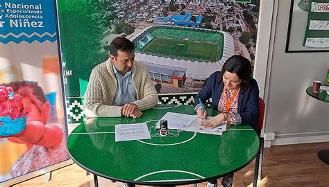 Mejor Niñez firma convenio con Club Deportes Temuco Servicio Mejor Niñez