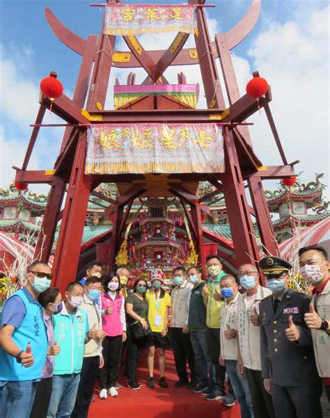 安平開台天后宮做十六歲 黃偉哲祝福成年禮生「出鳥母宮」 中華日報中華新聞雲