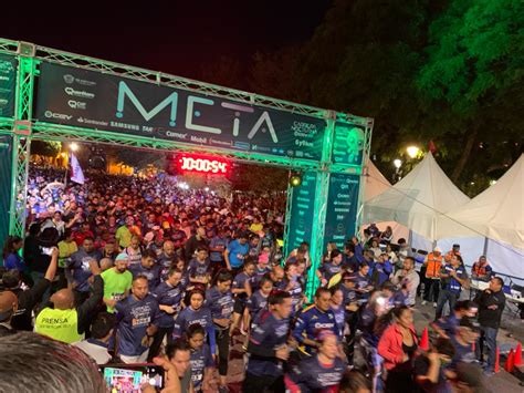 Exitosa carrera nocturna Noticias de Querétaro