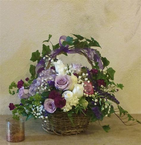 Enchanting Lavender Basket In Cambridge Mn Cambridge Floral