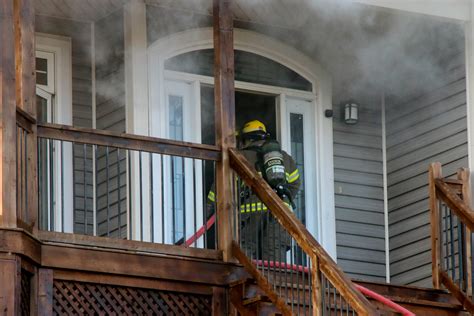 Early Morning Fire Causes Extensive Damage To East End Home Ntv