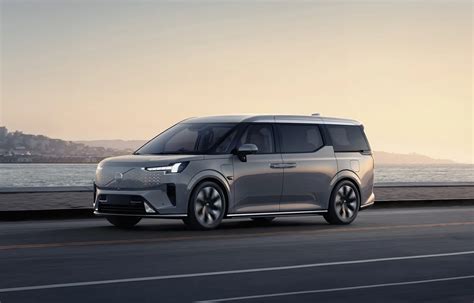 Volvo Moves Into Minivans With Electric Em