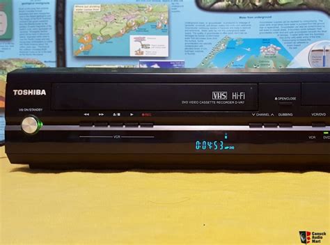 EXCELLENT Condition Toshiba D VR7 DVD VCR HDMI Combo Recorder Remote