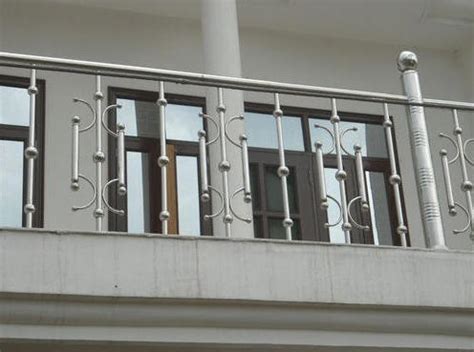 Model Pagar Balkon Stainless Yang Menarik