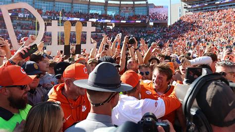 Fans Storm The Field After Clemson Pulls Off Upset Of Notre Dame In Thriller Fox News