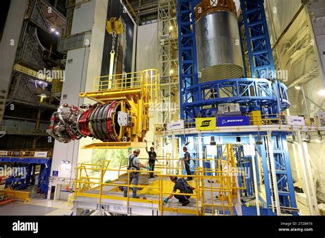 These Photos Show How Technicians At Nasas Michoud Assembly Facility