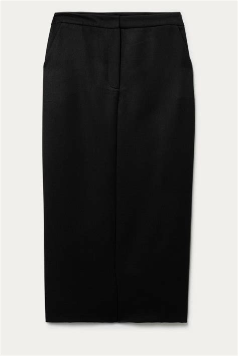 Pencil Skirt With A Slit Black