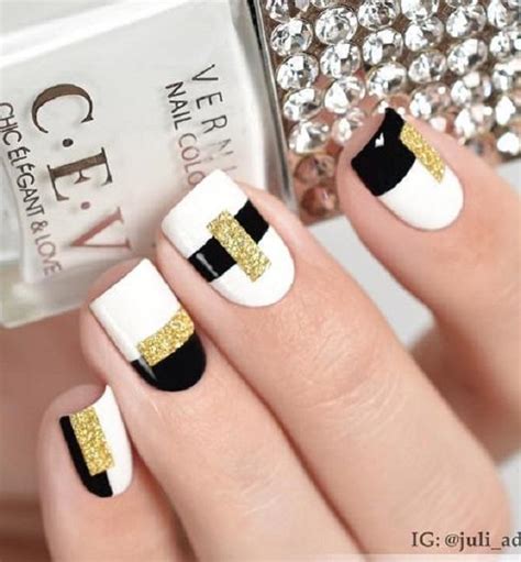 40 Geometric Nail Art Ideas | Art and Design