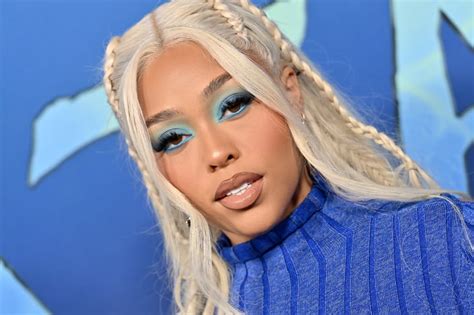 Jordyn Woods S Blond Hair At The Avatar 2 Premiere Photos Popsugar Beauty Uk Photo 3