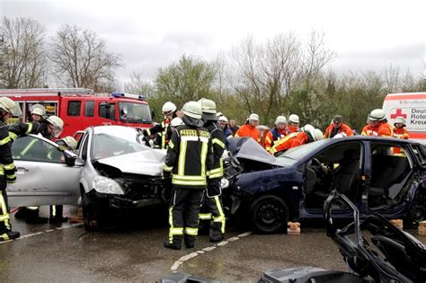 Großübung der Feuerwehren im Elsenztal in Meckesheim ein Spektakel