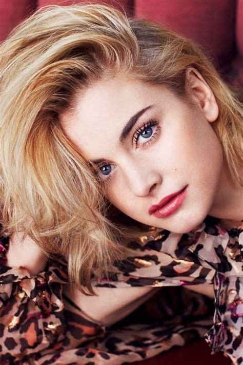 Stefanie Martini Profile Images The Movie Database Tmdb