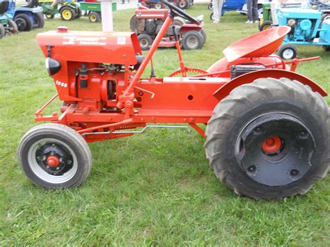 Small 1966 Economy Tractor 12hp User Viewwithme Tractors Garden