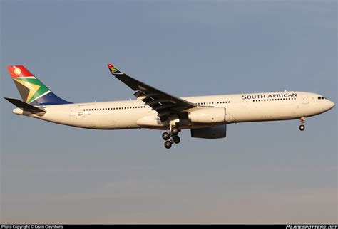 ZS SXI South African Airways Airbus A330 343 Photo By Kevin Cleynhens