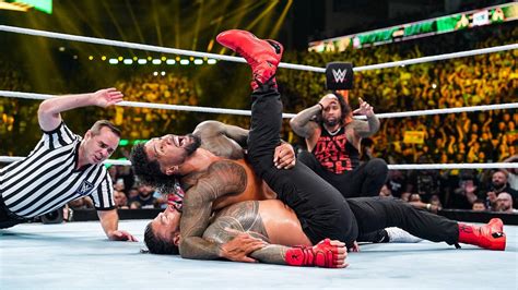 Roman Reigns Reaction After Losing Vs The Usos Gets Brutally Slammed