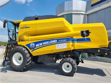 Kombajn New Holland TC5 90