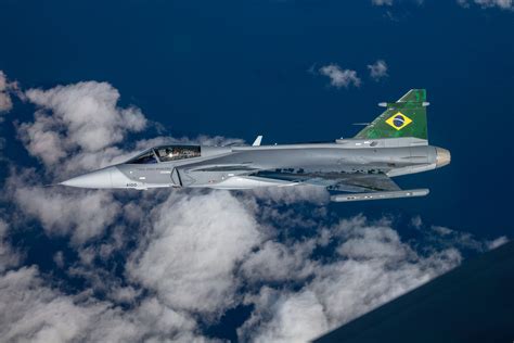 Historia Da Avia O Ca A F Gripen Apresentado Fab