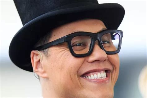 Style Guru Gok Wan Enlists Local Lingerie Expert For Help Daily Record