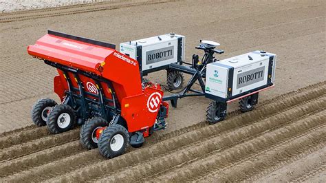 Driverless tractors: Which manufacturer is leading the race? - Farmers ...