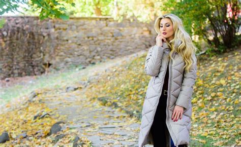 Puffer Jacket Casual And Comfortable Style Girl Fashionable Blonde