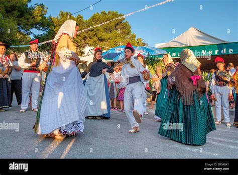 ball pagès tipica danza ibicenca Portinax Ibiza balearic islands