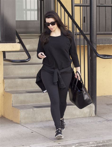 Photo Kim Kardashian Enceinte Quitte Son Cours De Gym Studio City