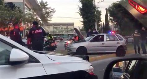 Auto Queda En Camell N Tras Volcadura En Calzada Zavaleta Telediario