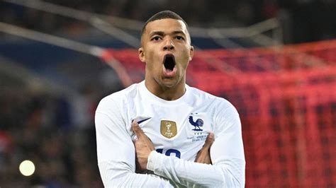 Mbappé guía la victoria y clasificación de Francia a la Euro 2024