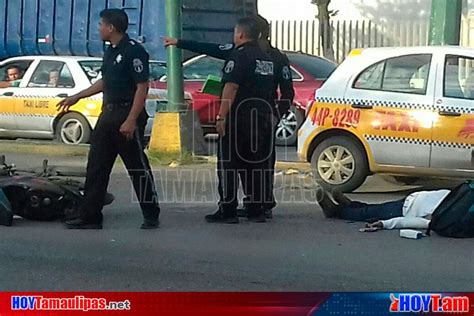 Hoy Tamaulipas Motociclistas Se Impactan Contra Carro En Altamira