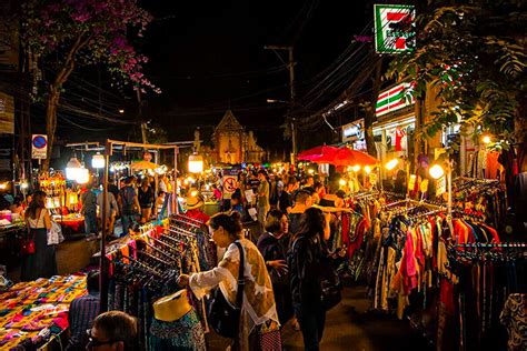 Chiang Mai Sunday Market Thailand 🇹🇭 Guidetourism