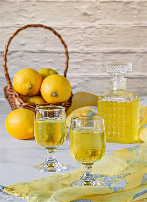 Il LIMONCELLO Simbolo Della Costiera Amalfitana E Vanto Della