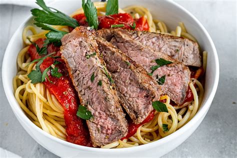 Easy Marinara Steak Pasta Steak Spaghetti Kitchen Divas