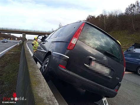 Nö Fünf Unfälle mit insgesamt 26 Fahrzeugen auf der A1 zwischen