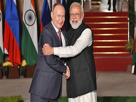 Russian President Vladimir Putin Praises PM Modi Collecting Huge Amount