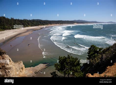 Otter Crest State Scenic Viewpoint At Devils Punch Bowl Otter Rock