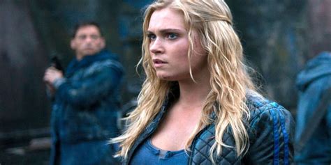 The 100: 5 Times Clarke Griffin Was A Hero (& 5 Times She Was A Villain)