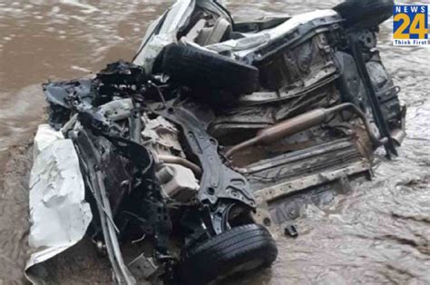 4 People Died One Injured As Car Fell Into Gorge In Jammu And Kashmir