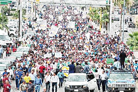 Obreros A Mega Marcha Peri Dico Z Calo Noticias De Saltillo