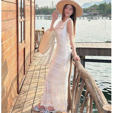 Đầm Váy Nữ Maxi Cổ Tròn Khoét Vai Kiểu Nơ Tua Rua Dáng Dài Xòe đuôi Cá