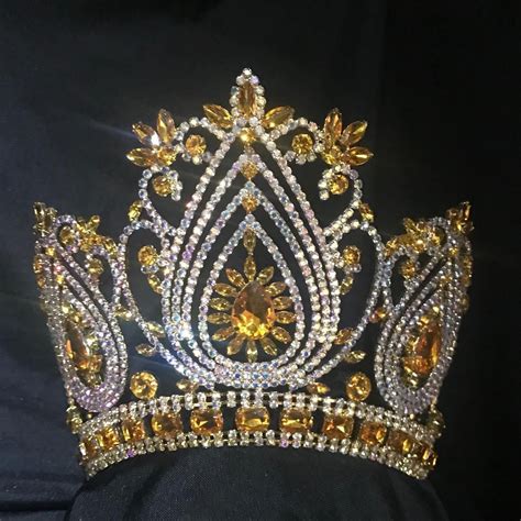 Beautiful Custom Crowns Custom Crown Beautiful Tiaras Tiara Accessories