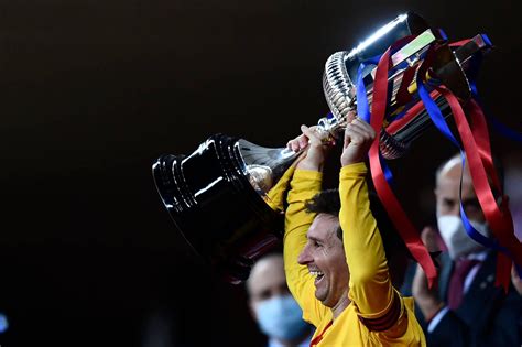 Messi’s Barcelona contract has expired. What on earth is going on ...