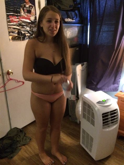 Cute Slut With Big Tits Slut Maggie Novelli Porn Pic