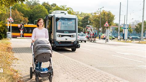 Autonomes Fahren Karlsruhe Testet Easymile Busse Im Verkehr