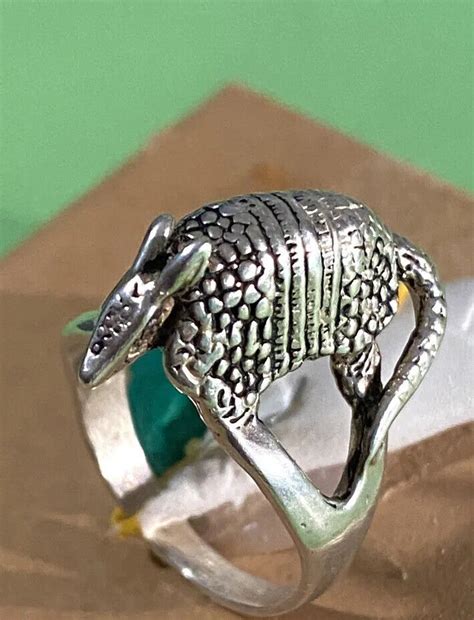 Old Pawn NAVAJO Sterling Silver ARMADILLO Handmade 92 Gem