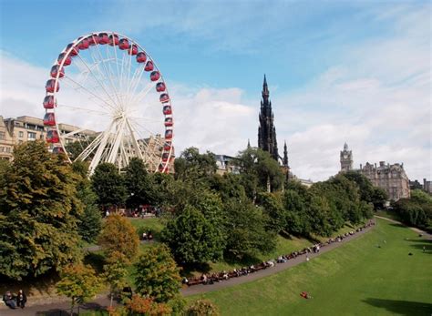 Princes Street Gardens Edinburgh Steve Houldsworth Cc By Sa 2 0