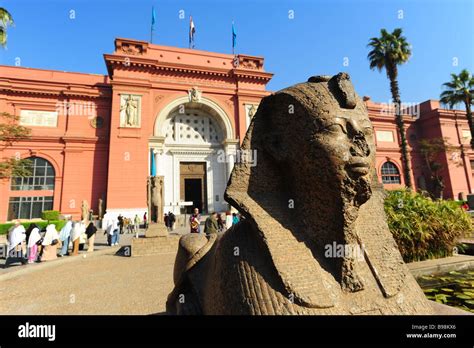 Egyptian museum cairo exterior hi-res stock photography and images - Alamy