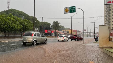 Araraquara Entra Em Alerta Da Defesa Civil Para Tempestades No Fim De