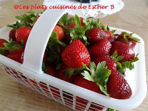 Les plats cuisinés de Esther B Muffins aux fraises et au fromage à la