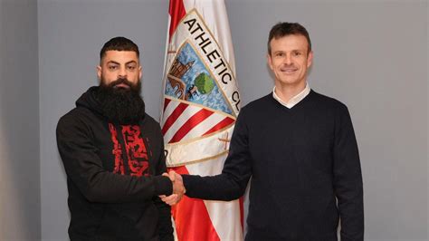 Asier Villalibre Firma Su Renovaci N Con El Athletic Club Hasta